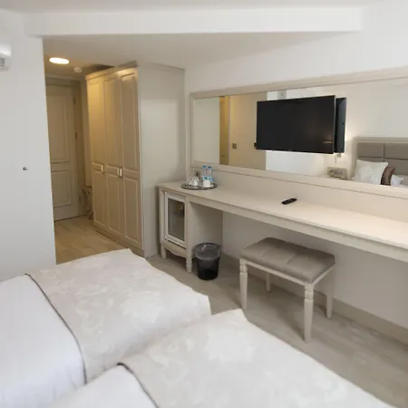 Kubana Hotell 2*
