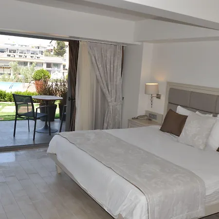 Kubana Hotell Çeşme