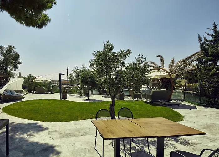 Kubana Отель Кешме