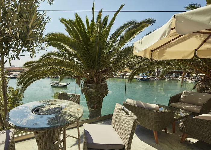 Отель Kubana 2*