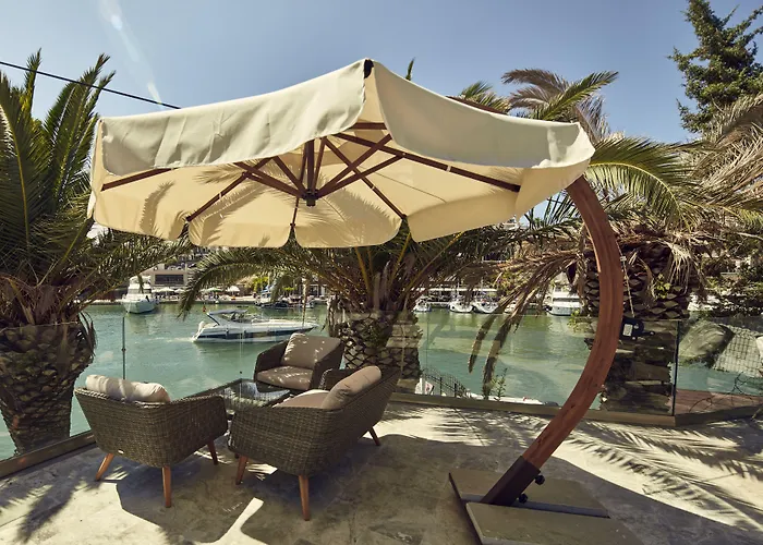 Kubana 2* Кешме